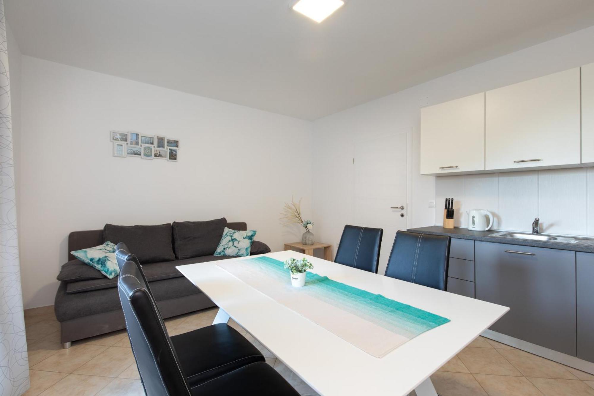 Tom's House Apartment